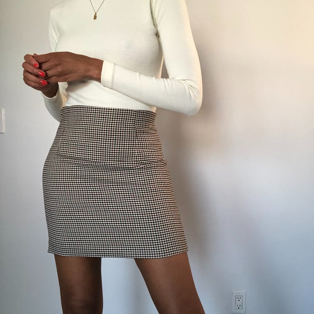 Houndstooth Mini Skirt